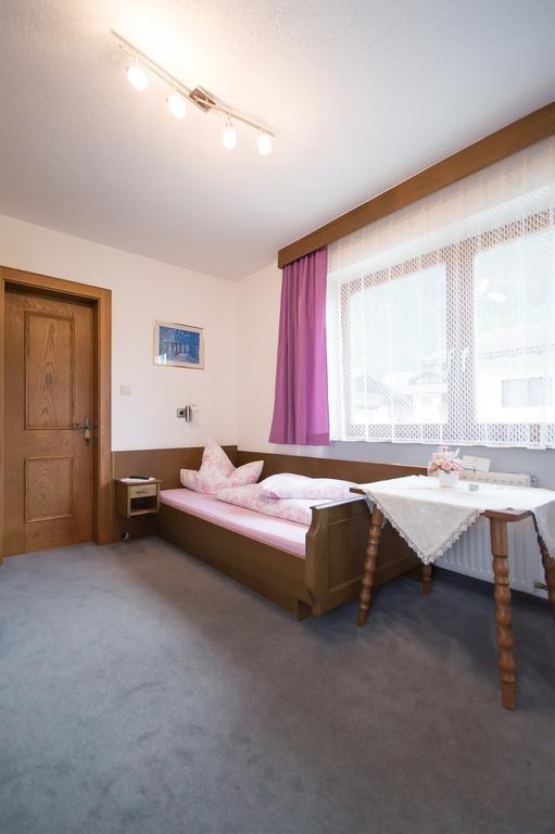 ホテル Haus Alpengruss ゼルデン 部屋 写真