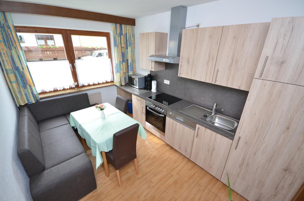 ホテル Haus Alpengruss ゼルデン 部屋 写真