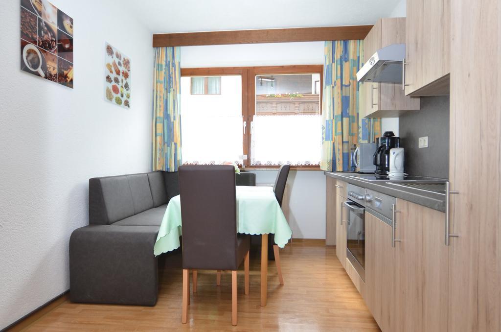 ホテル Haus Alpengruss ゼルデン 部屋 写真